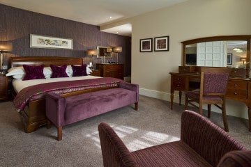 Bedroom of Suite at Sir Christopher Wren Hotel